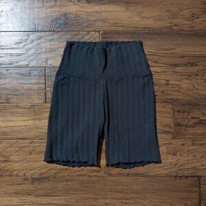 aerie OG Groove 7" bike shorts black size small